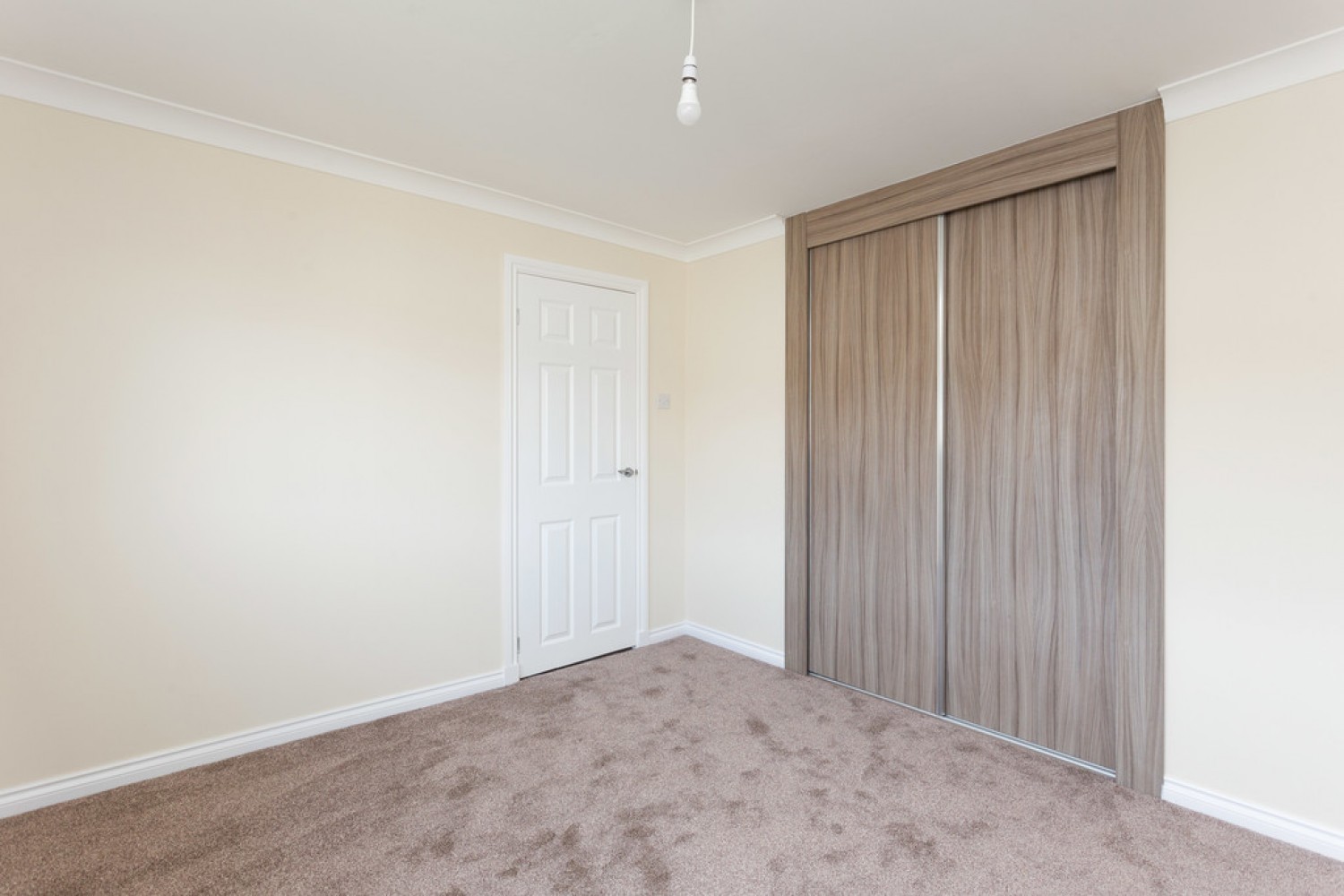 2 bedroom House in Burnside Crescent, Shotts