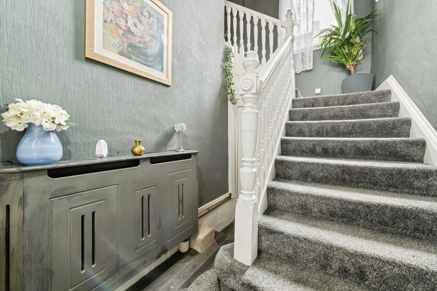 3 bedroom Flat for Sale Mid Street, Bathgate