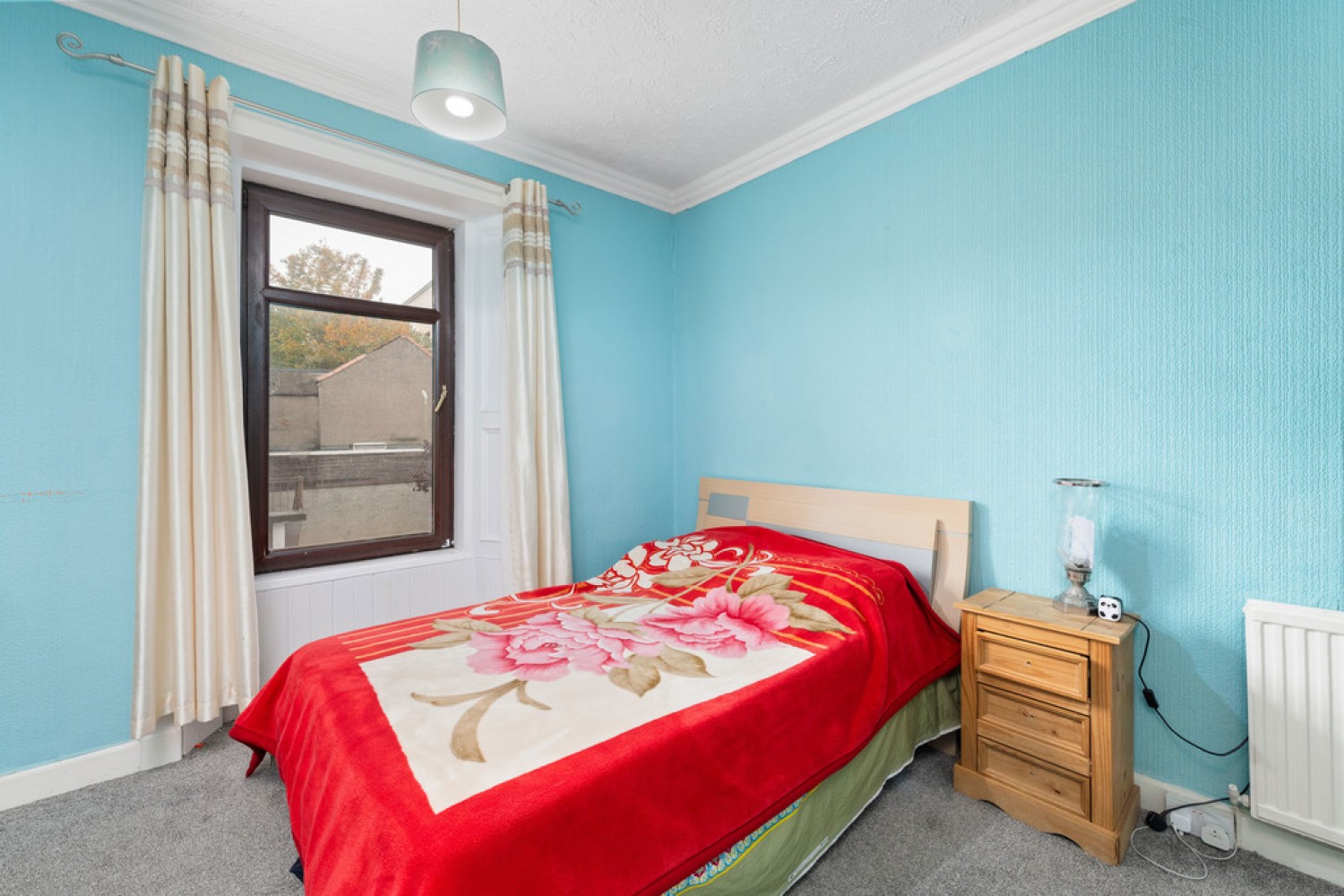 3 bedroom Flat for Sale Mid Street, Bathgate