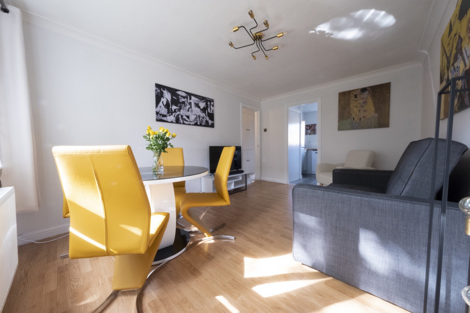 Mansefield Court, Bathgate
