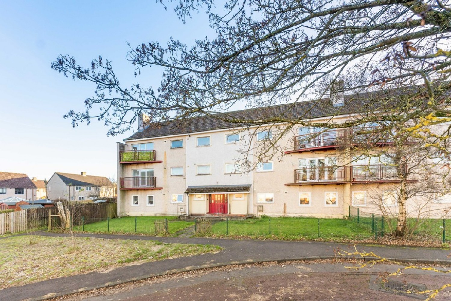 2 bedroom Flat for Letting Paxstone Crescent, Harthill