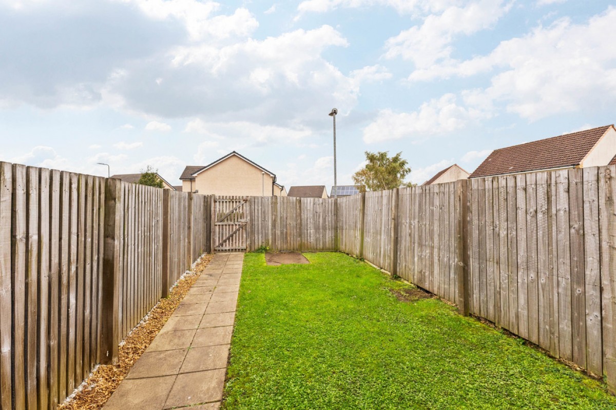 Russell Place, Bathgate