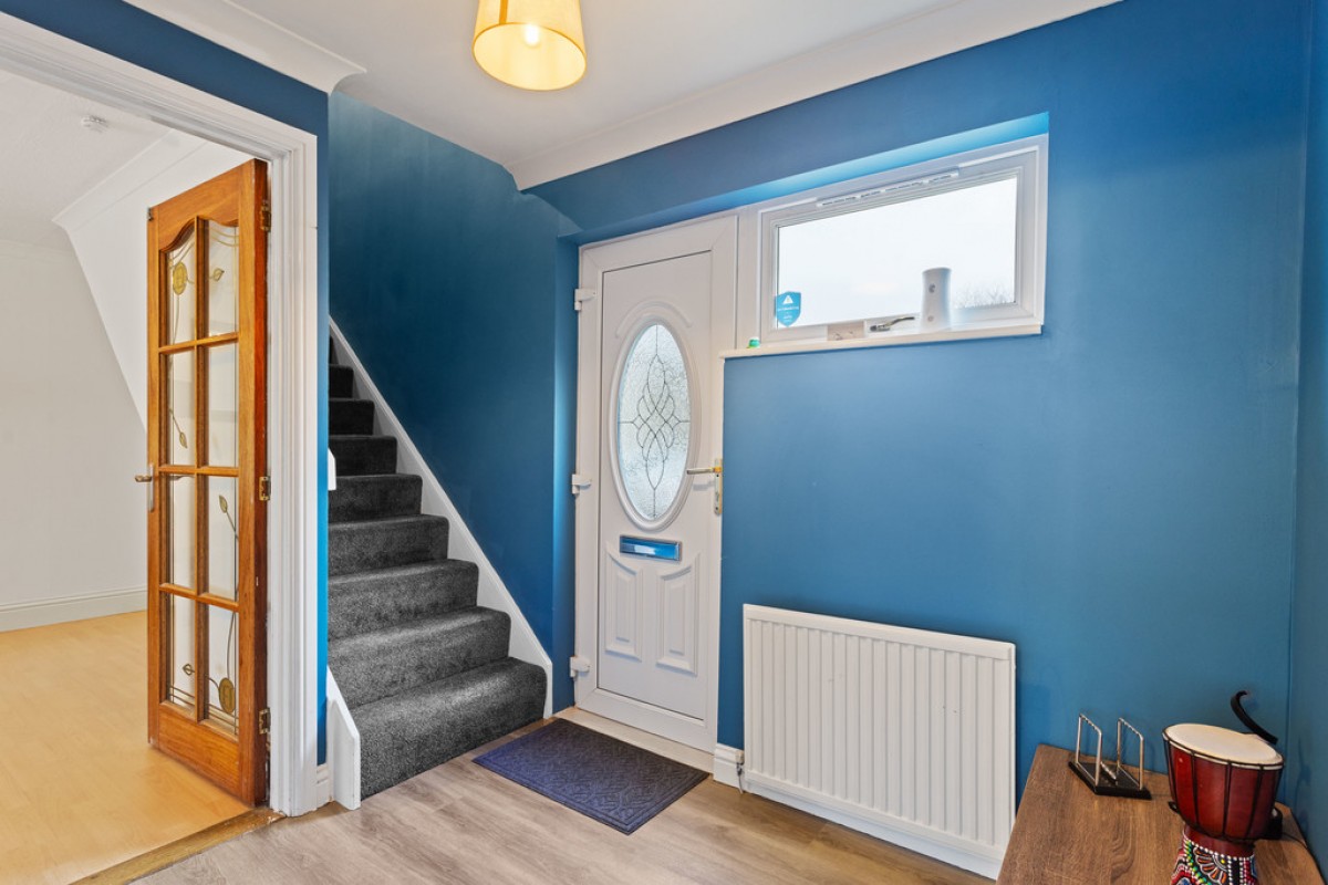 Falconer Rise, Livingston