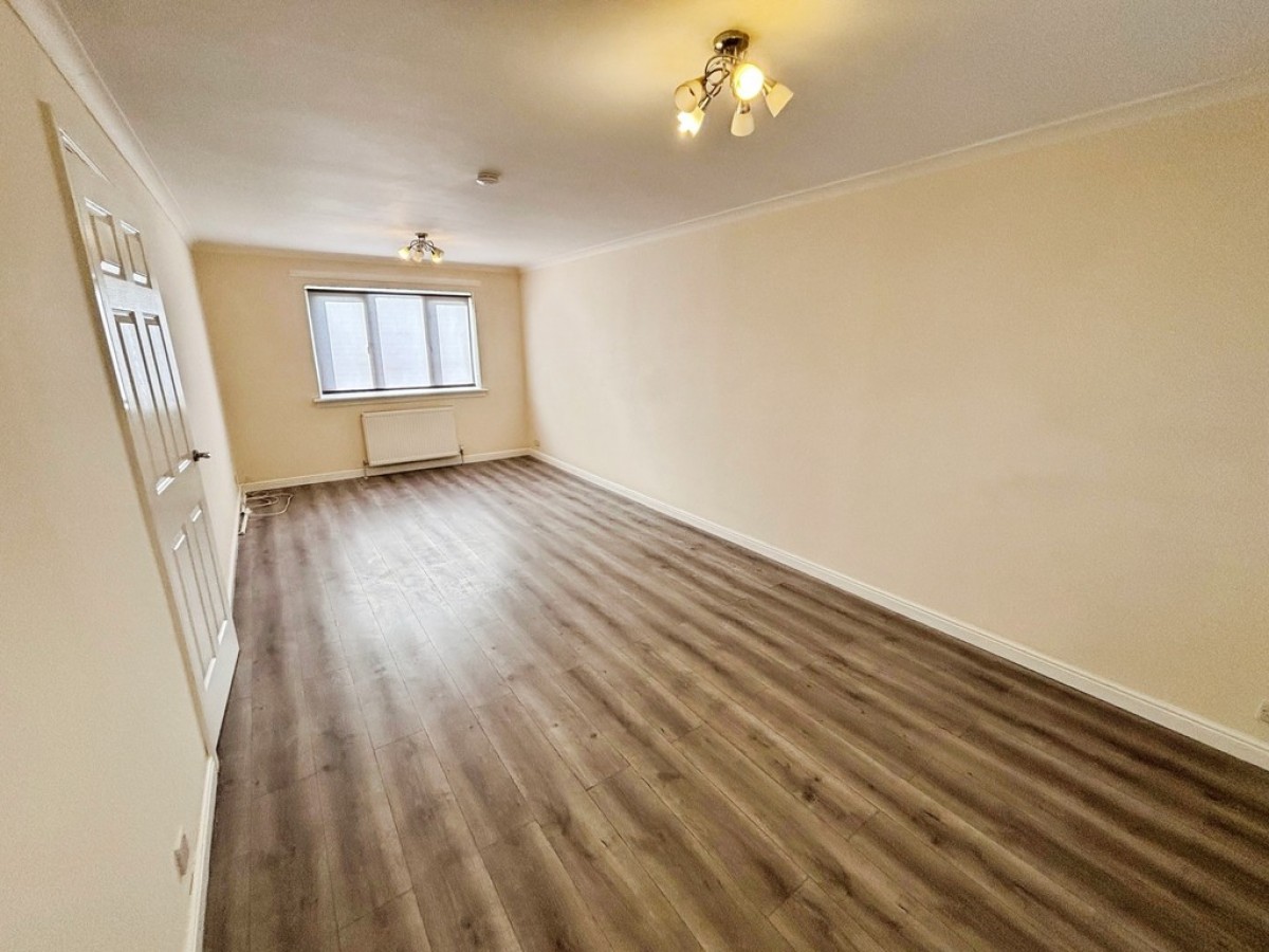 Huron Avenue, Livingston