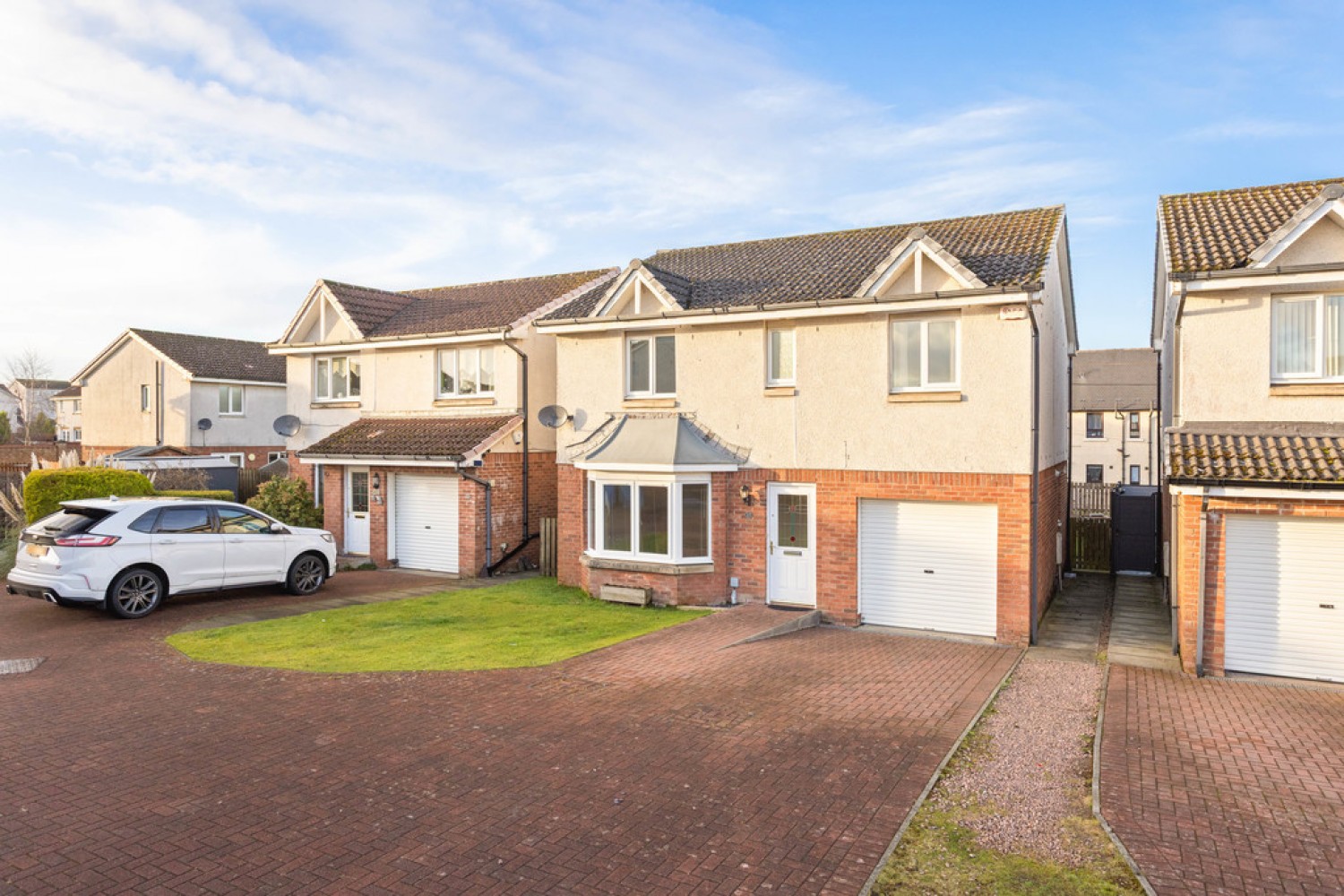 4 bedroom House in Harvie Gardens, Armadale