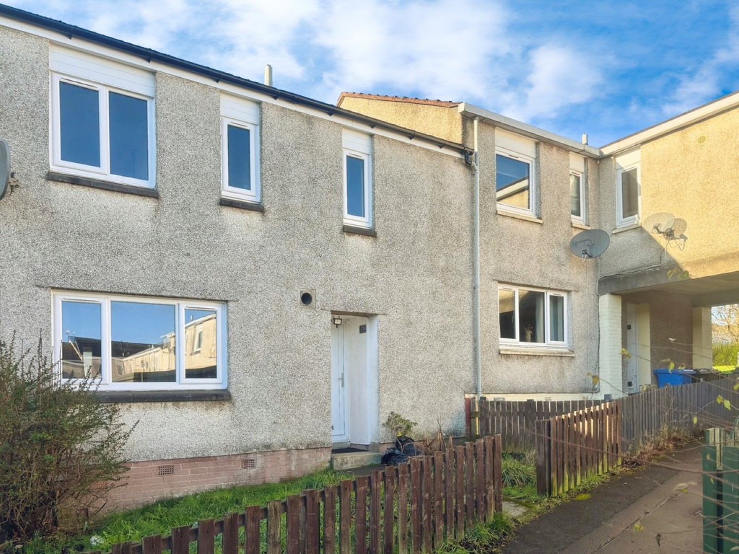 3 bedroom House in Huron Avenue, Livingston