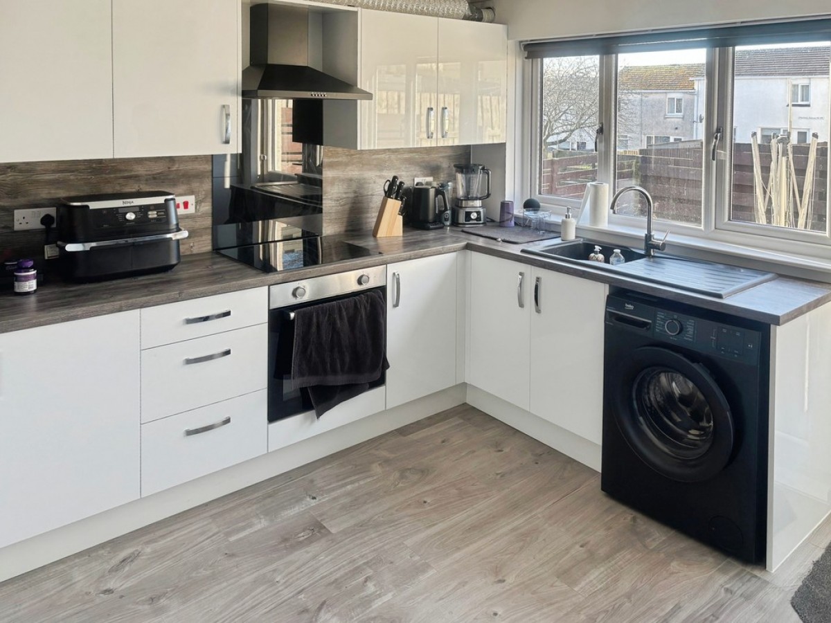 Huron Avenue, Livingston