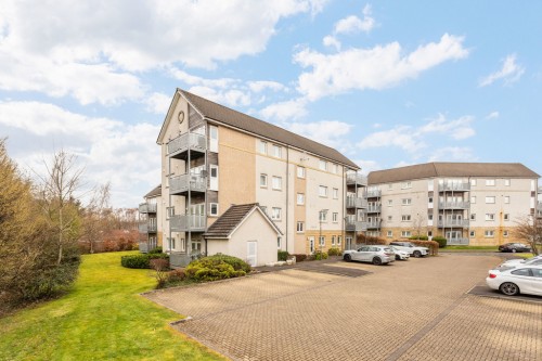 Hawk Brae, Livingston