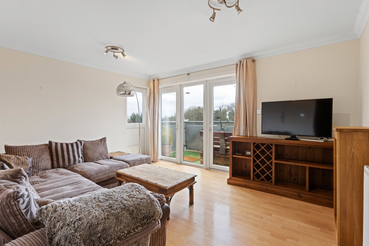 Hawk Brae, Livingston