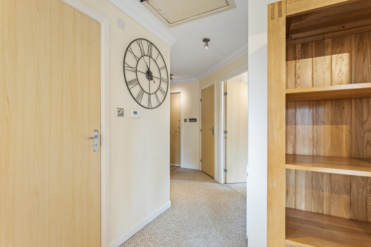 Hawk Brae, Livingston