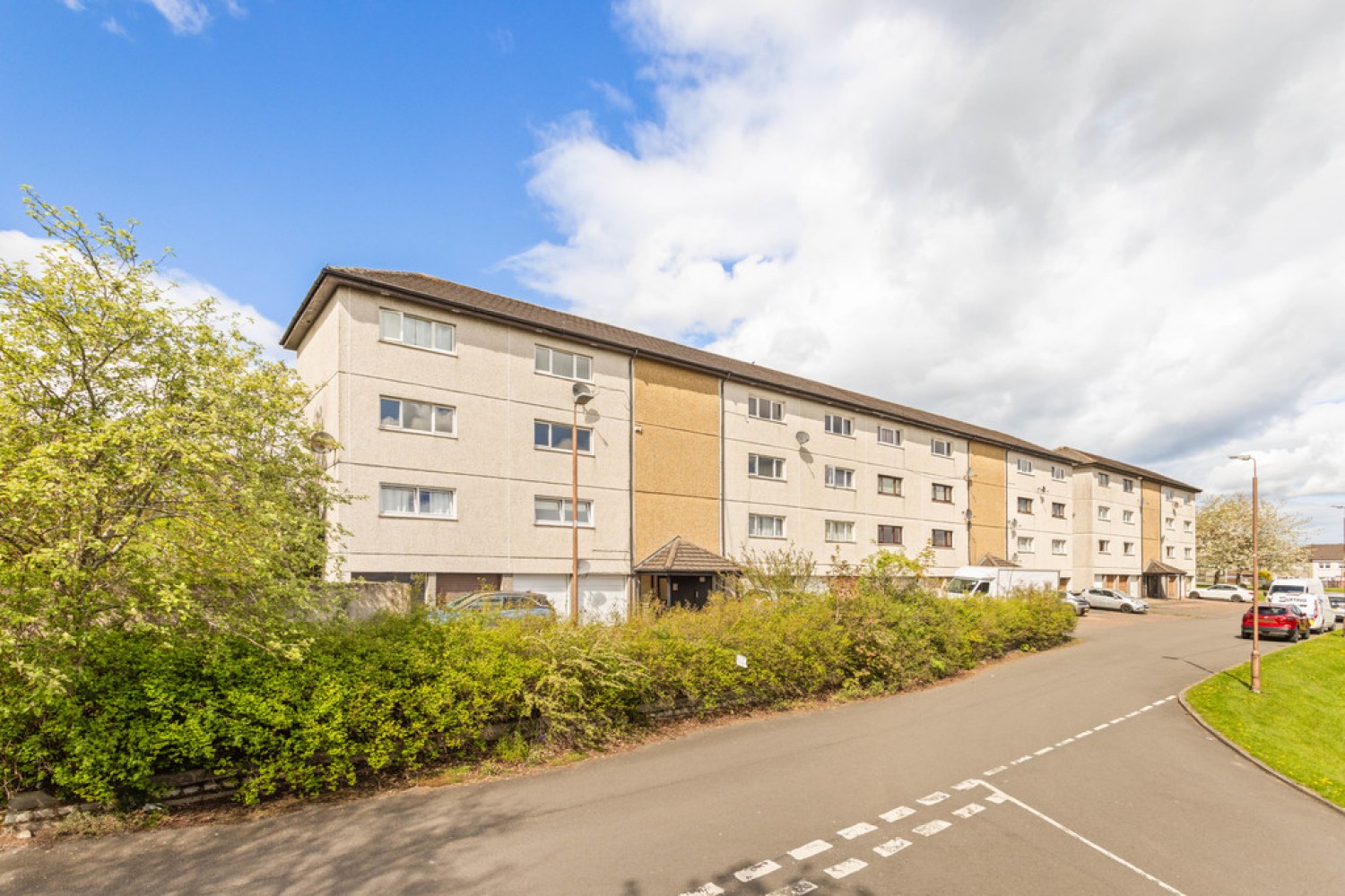 2 bedroom Flat for Letting Victoria Street, Craigshill, Livingston