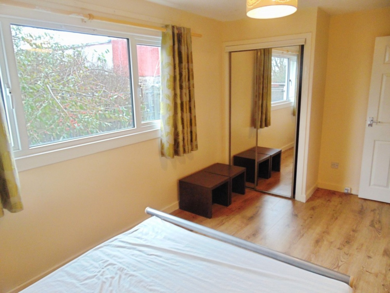 2 bedroom Flat for Letting Victoria Street, Craigshill, Livingston