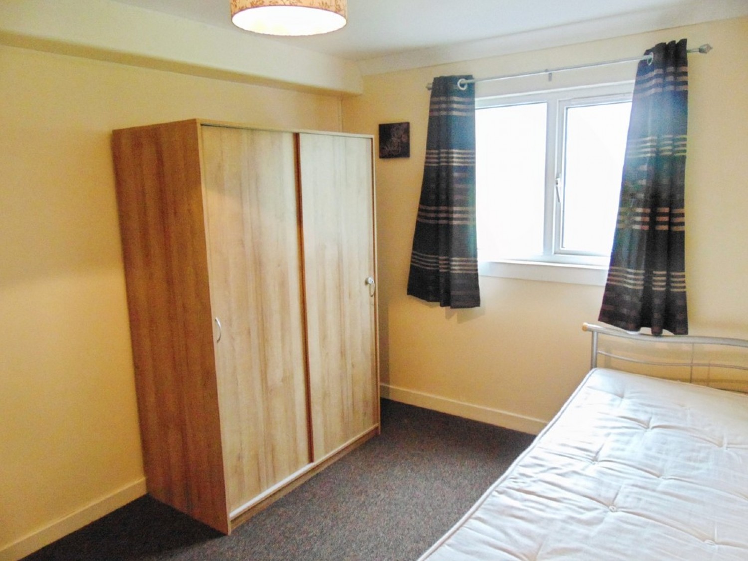 2 bedroom Flat for Letting Victoria Street, Craigshill, Livingston