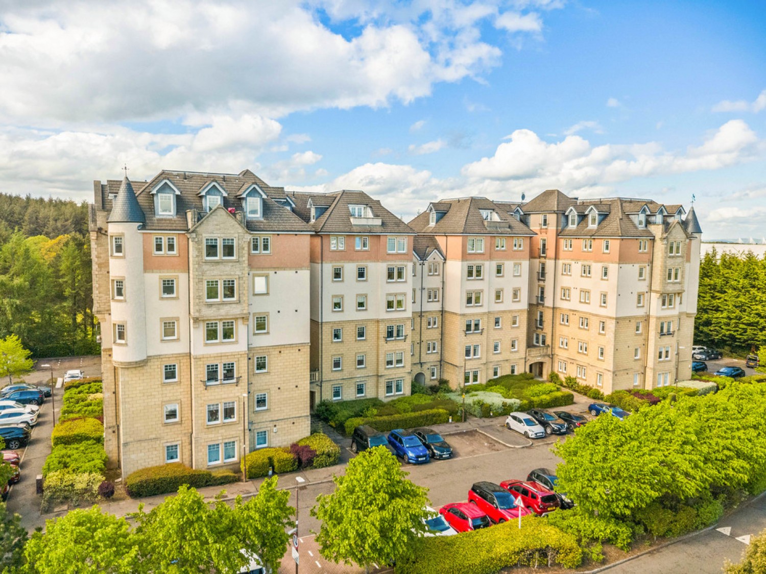 2 bedroom Flat for Sale Eagles View, Livingston