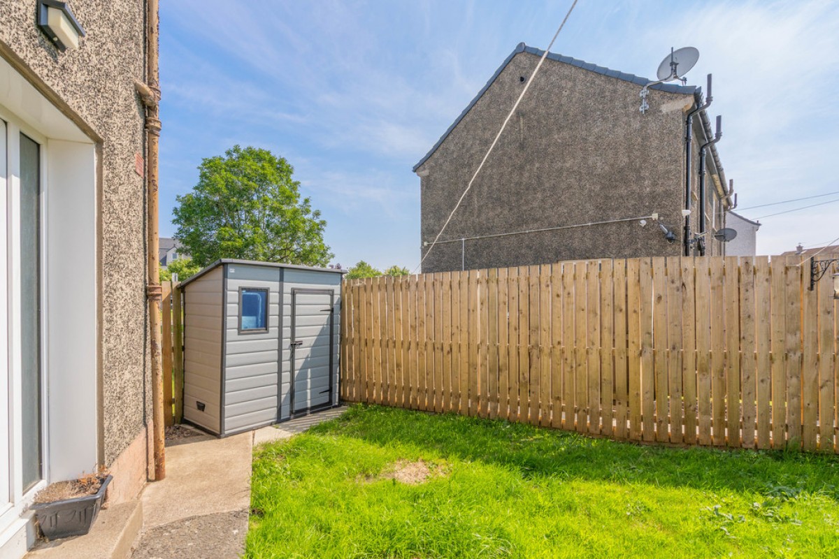 Harrysmuir Road, Pumpherston