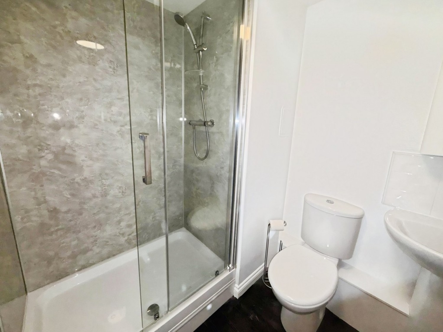 2 bedroom Flat for Letting Marina Road, Bathgate