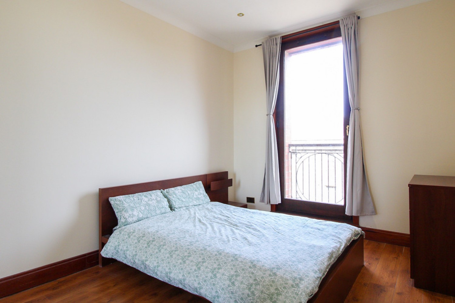 2 bedroom Flat for Letting The Bastille, 75 Maberly Street
