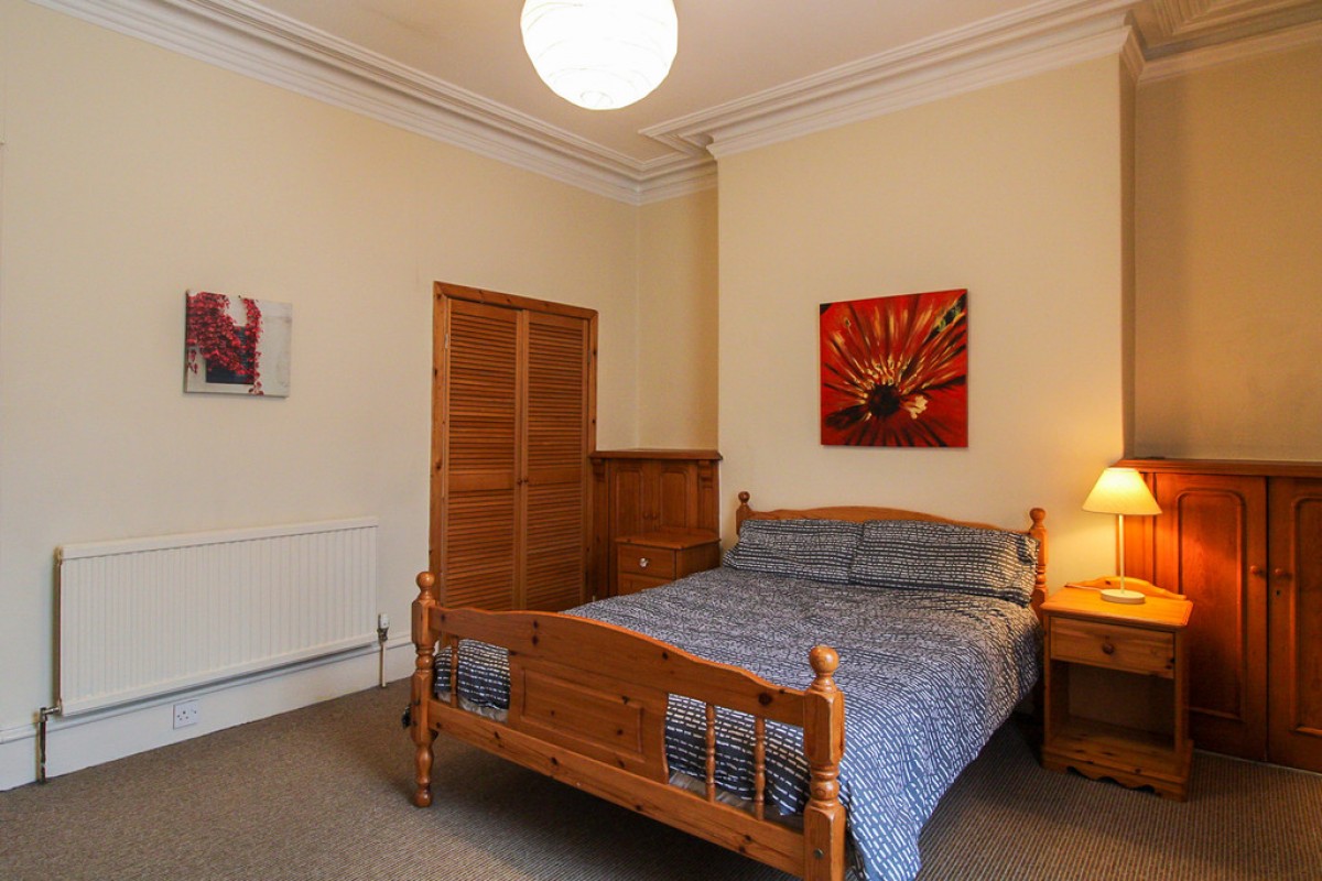 Summerfield Terrace, AB24