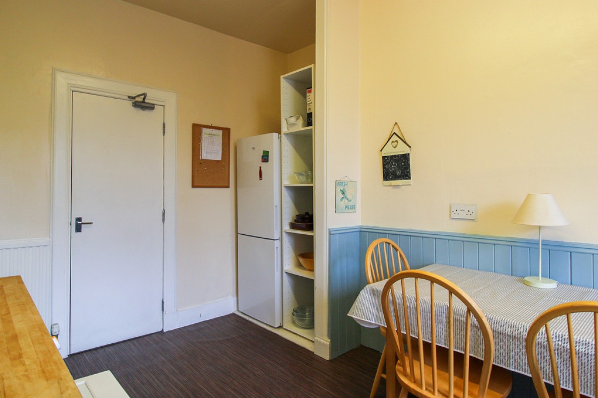 Summerfield Terrace, AB24