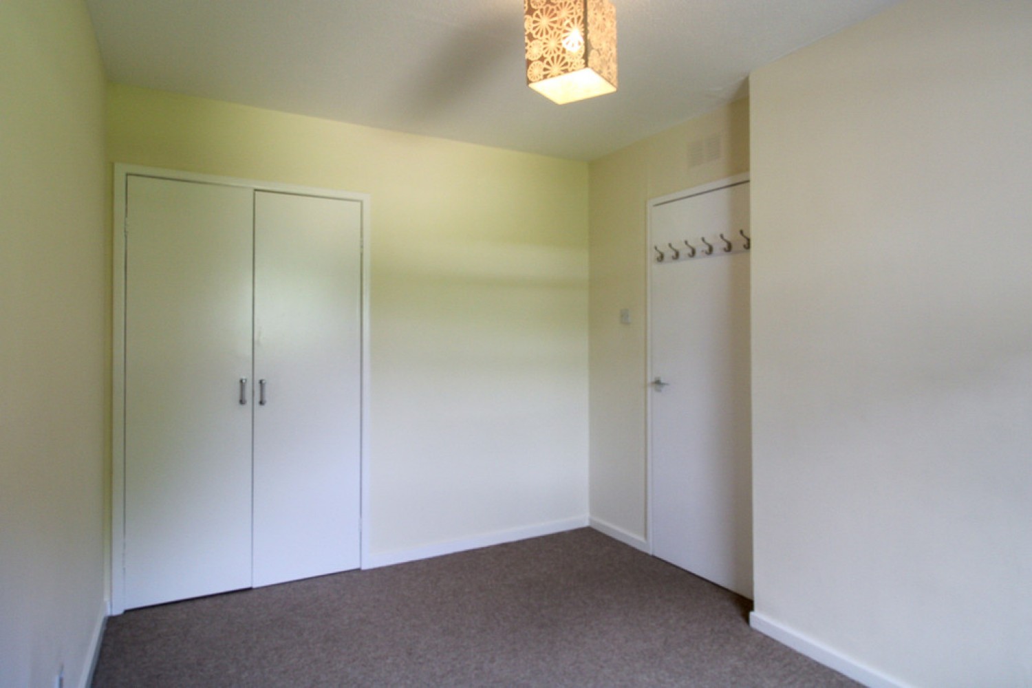 Cairnlee Avenue East, AB15