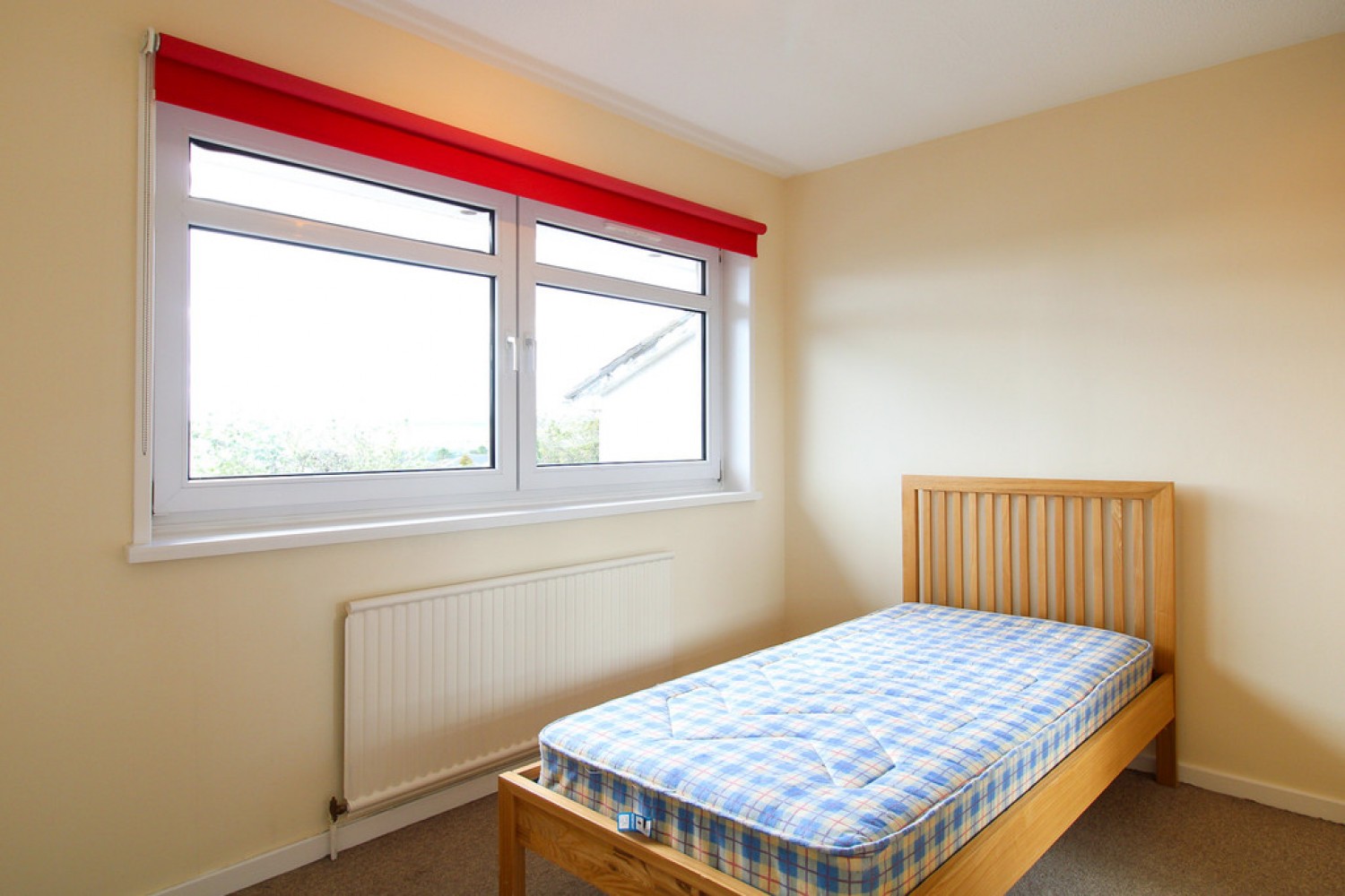 Cairnlee Avenue East, AB15