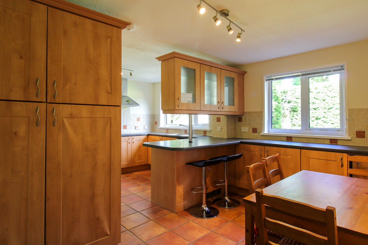 Cairnlee Avenue East, AB15