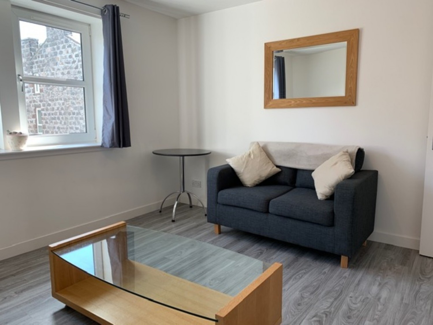 2 bedroom Flat for Letting Fraser Place, Aberdeen