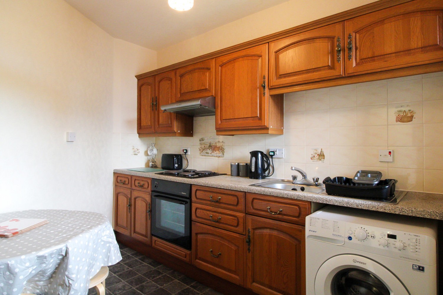 3 bedroom Flat for Letting Roslin Street, Aberdeen