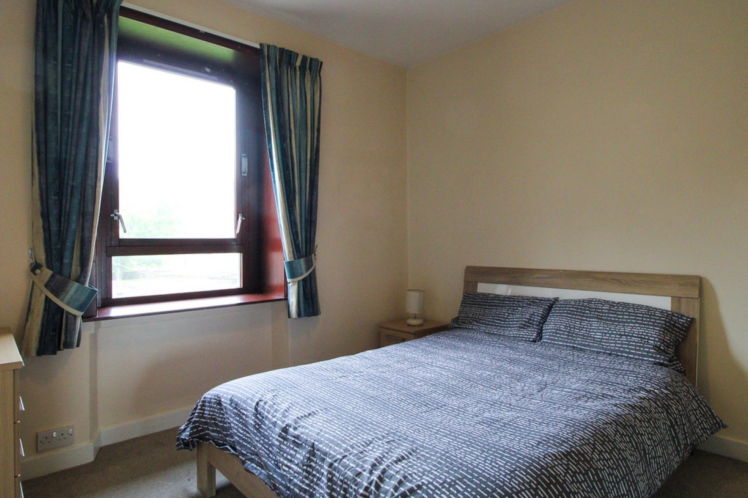 3 bedroom Flat for Letting Roslin Street, Aberdeen