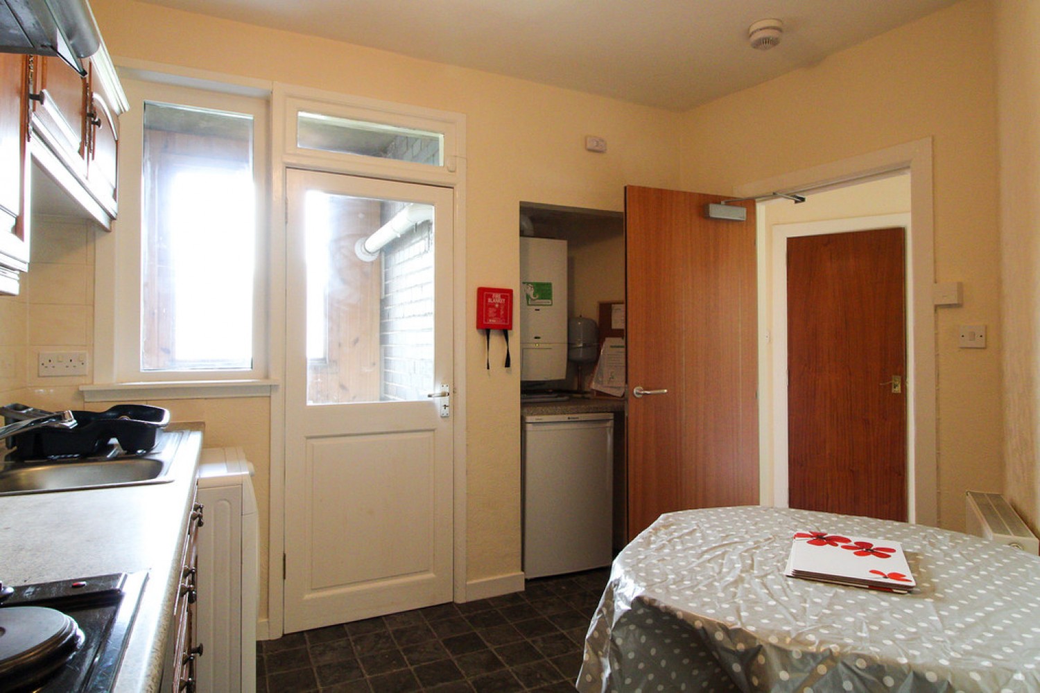 3 bedroom Flat for Letting Roslin Street, Aberdeen