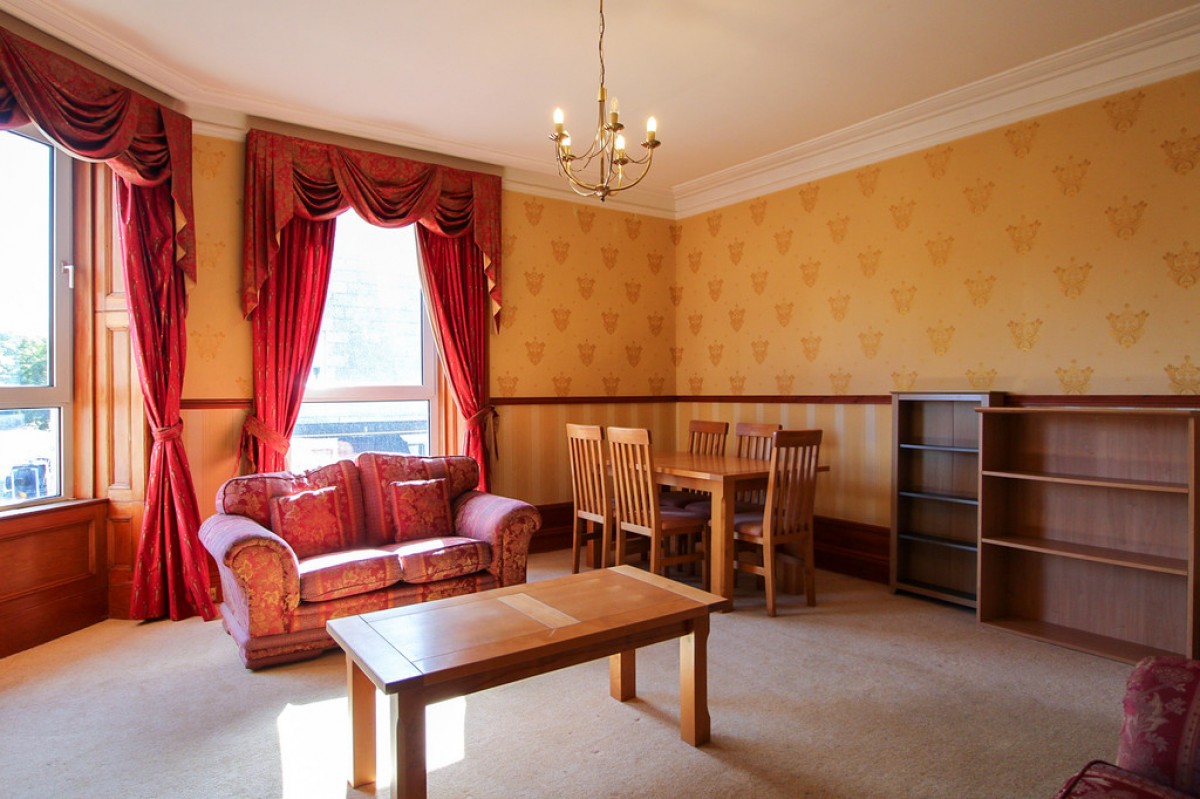 Esslemont Avenue, Aberdeen