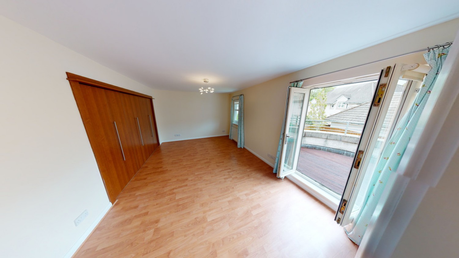 5 bedroom House in Kepplestone Gardens, Aberdeen