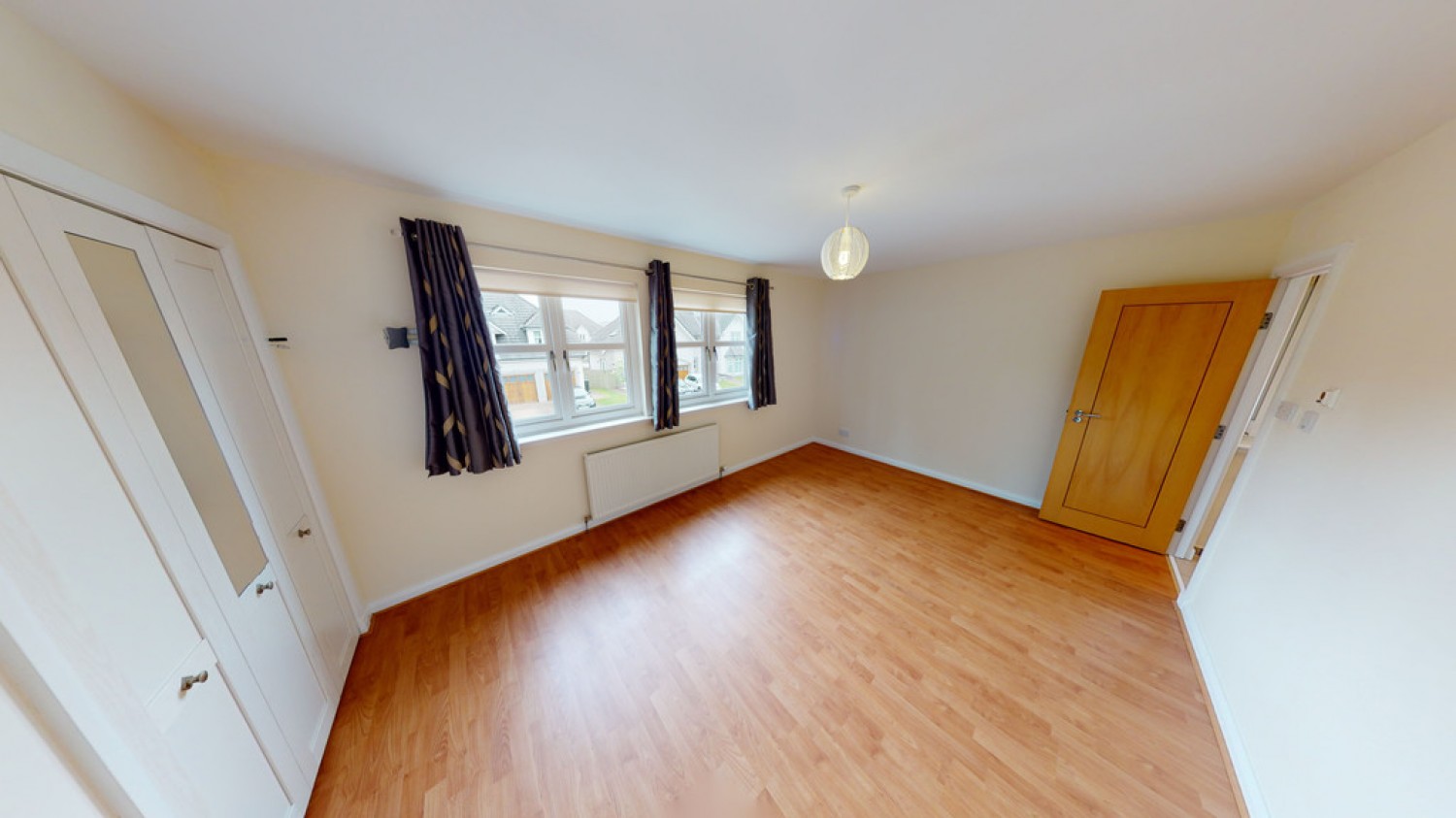 5 bedroom House in Kepplestone Gardens, Aberdeen