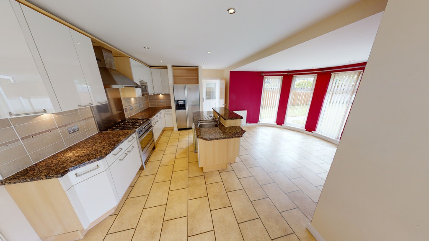 5 bedroom House in Kepplestone Gardens, Aberdeen