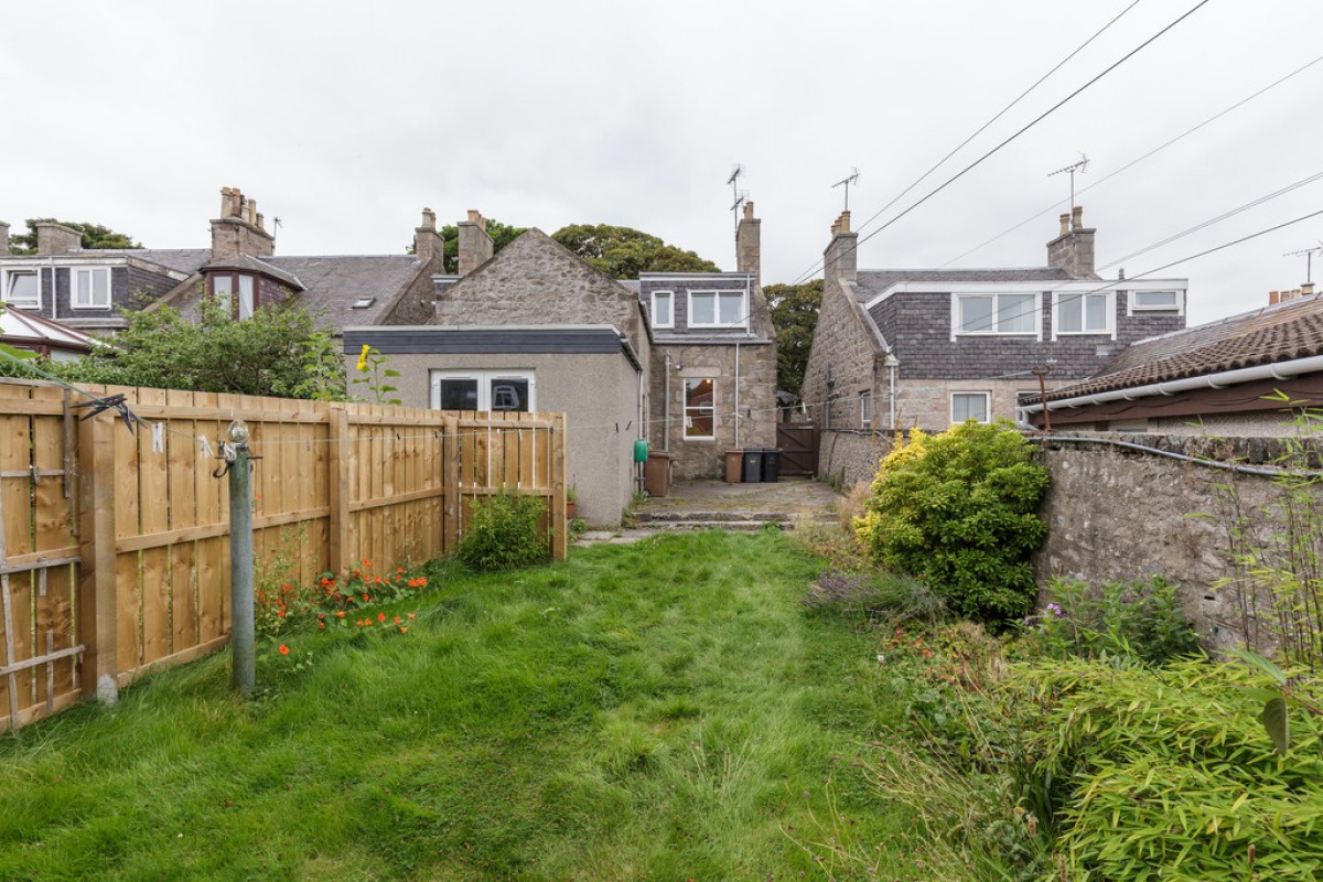 Loanhead Terrace Flat A, Aberdeen