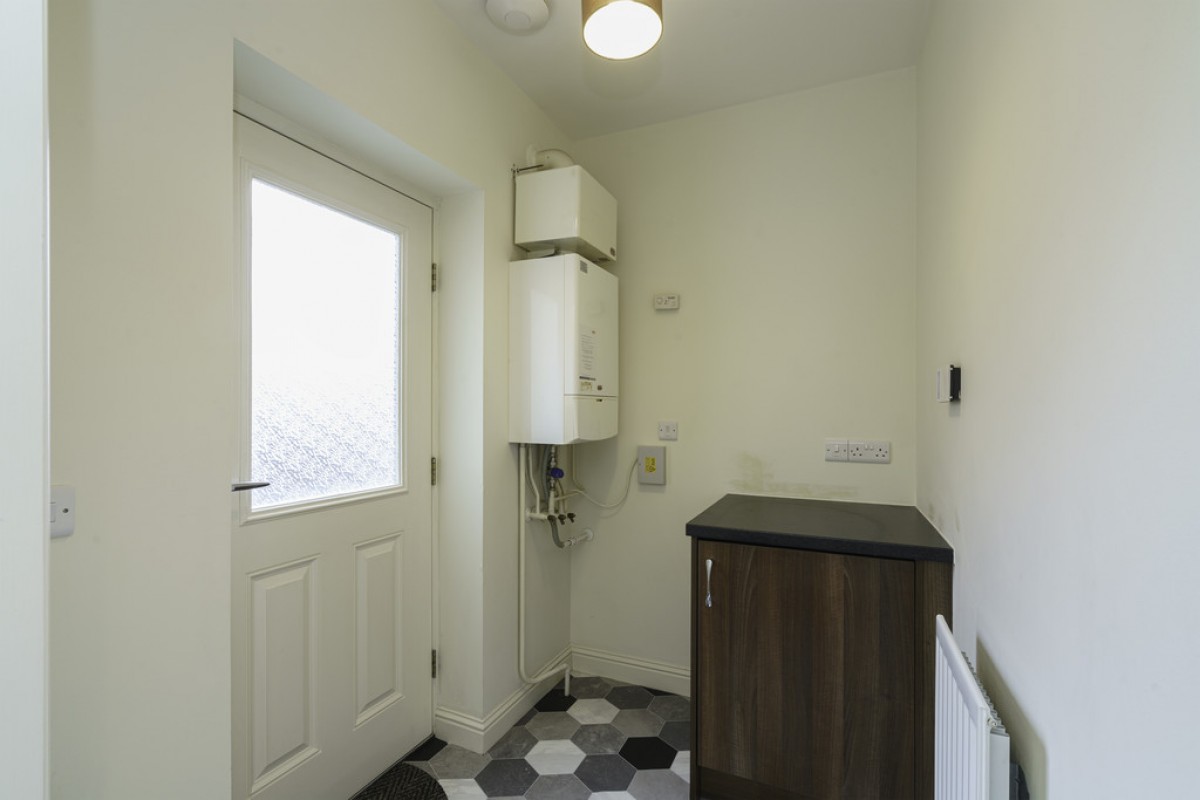 Langdykes Avenue, Cove Bay