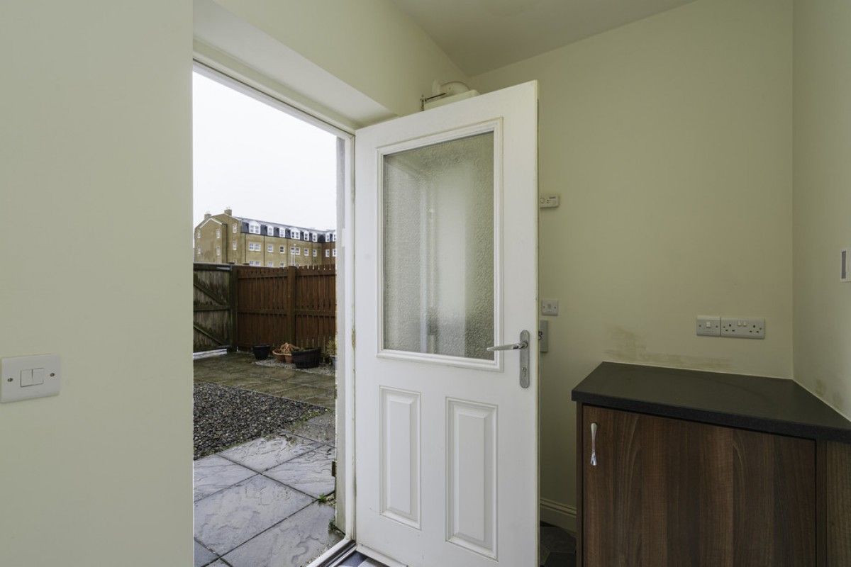 Langdykes Avenue, Cove Bay