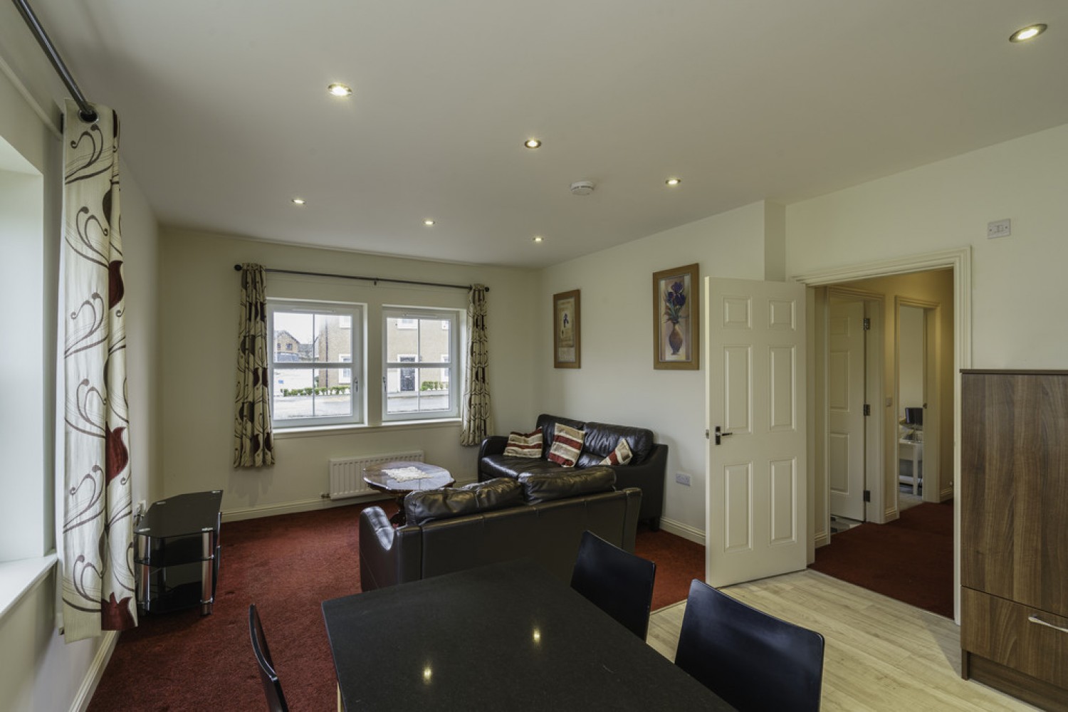 2 bedroom Flat in Langdykes Avenue, Cove Bay