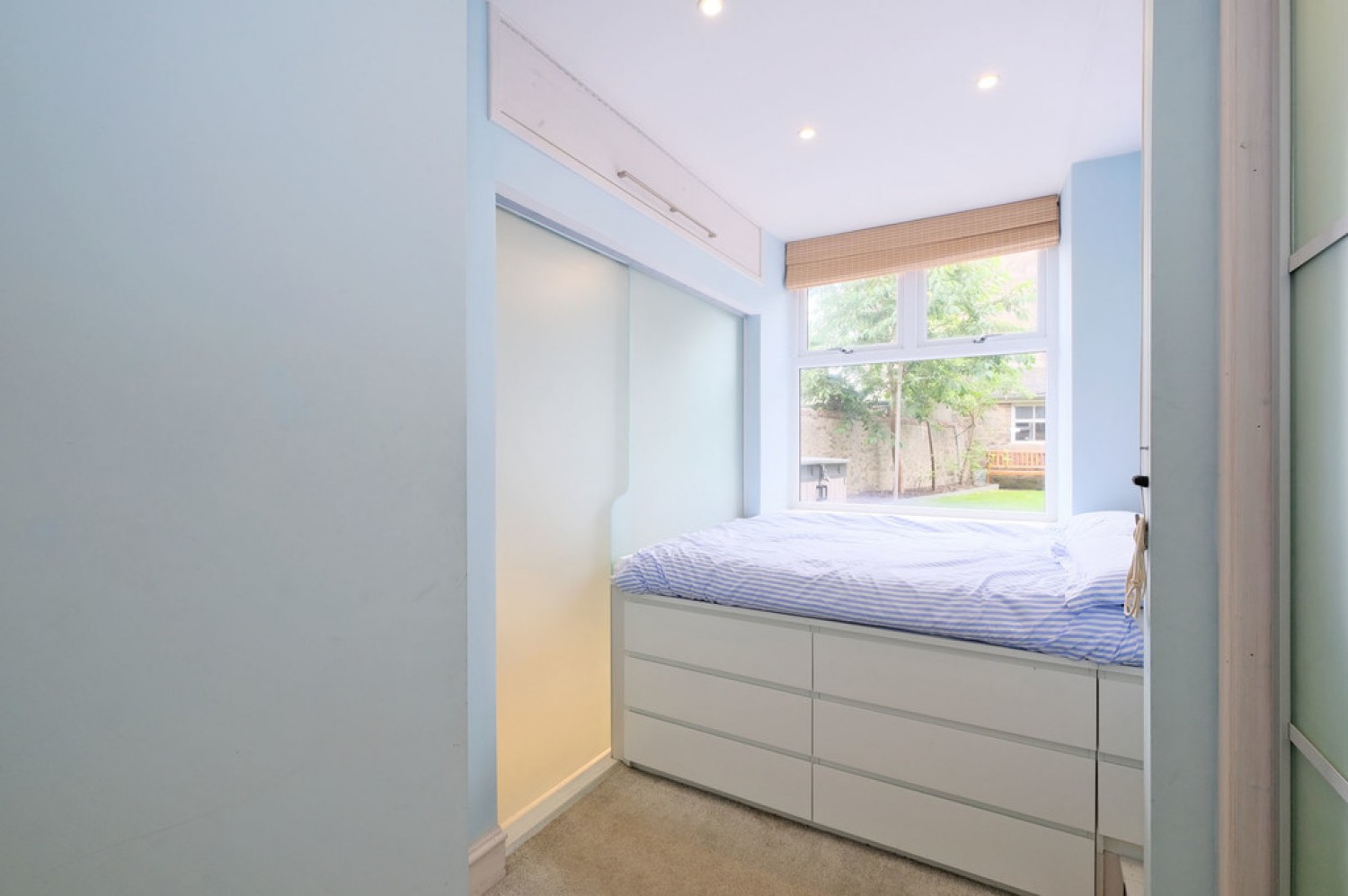 1 bedroom Flat for Letting Elmfield Avenue, Aberdeen