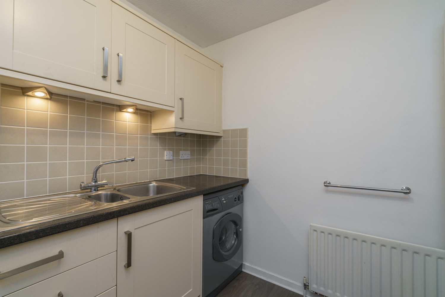 2 bedroom Flat for Letting Craigie Loanings, Aberdeen