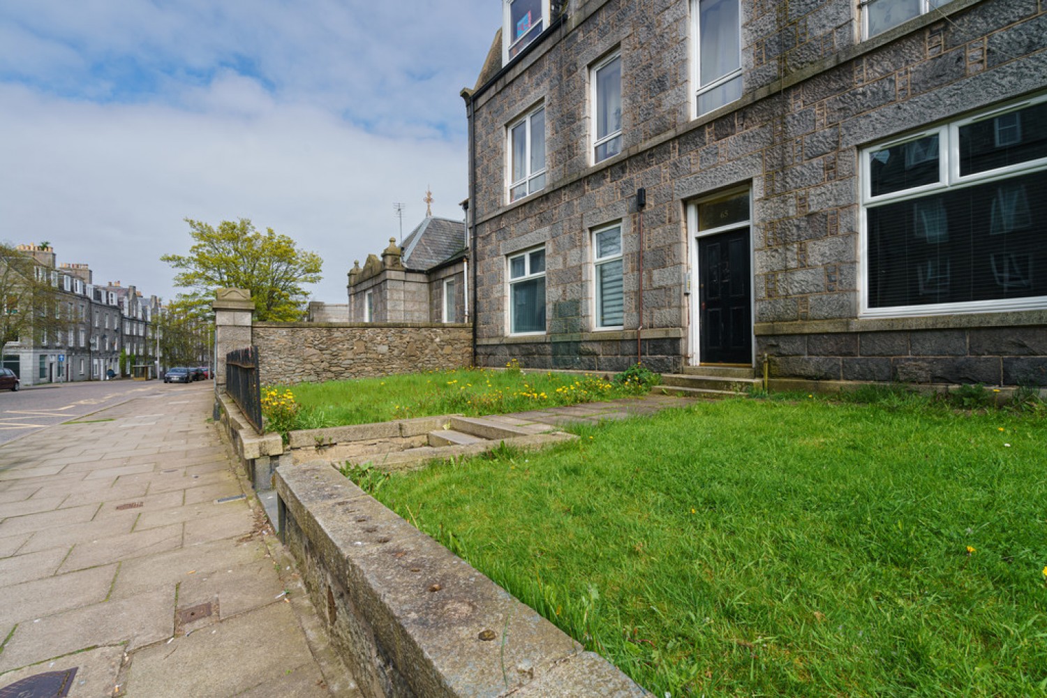 Walker Road Flat A, Aberdeen