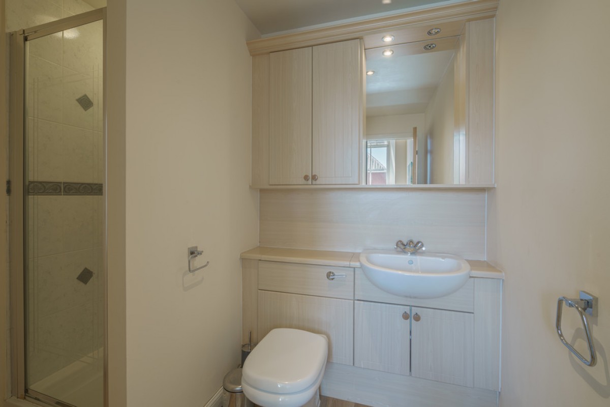 28D Crown Street