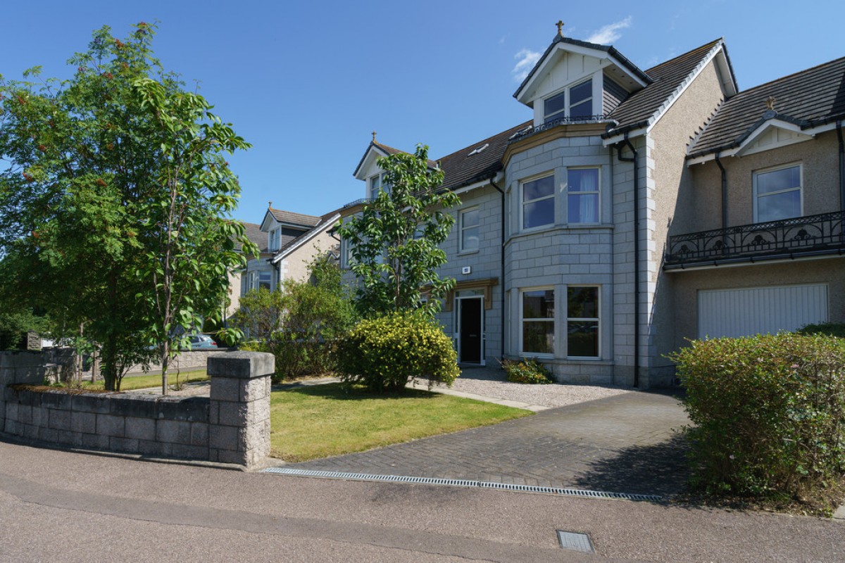 Polmuir Gardens, Aberdeen