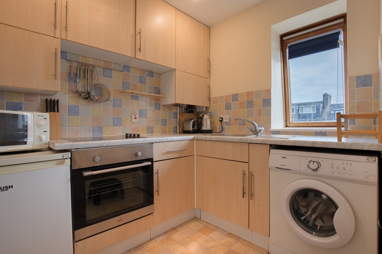 1 bedroom Flat for Letting Albany Court, Aberdeen