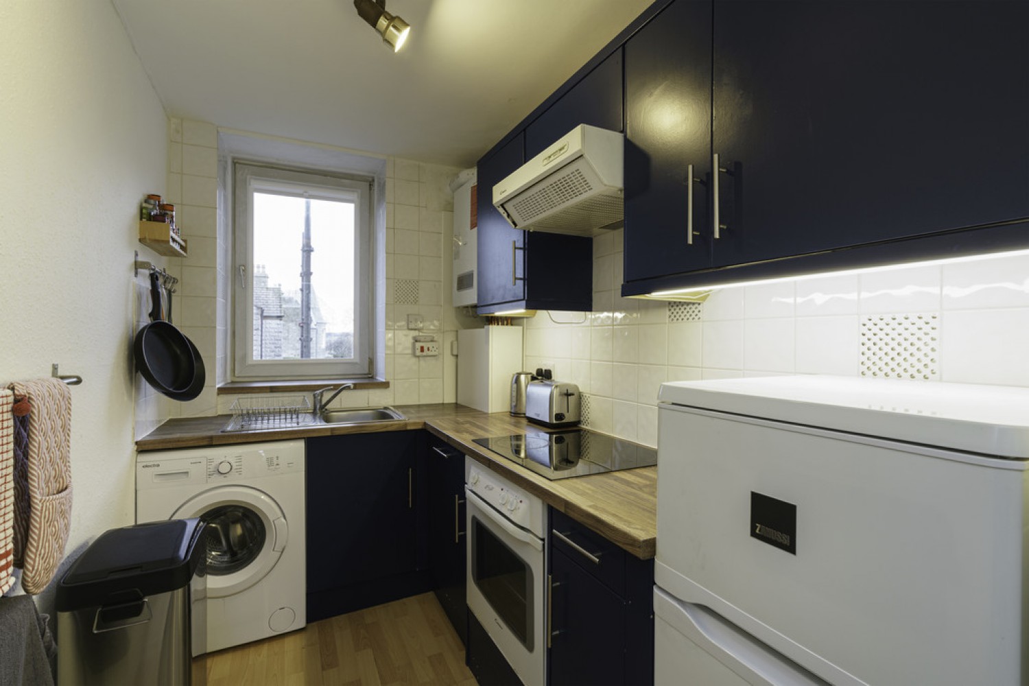2 bedroom Flat for Letting Rosemount Place, Aberdeen