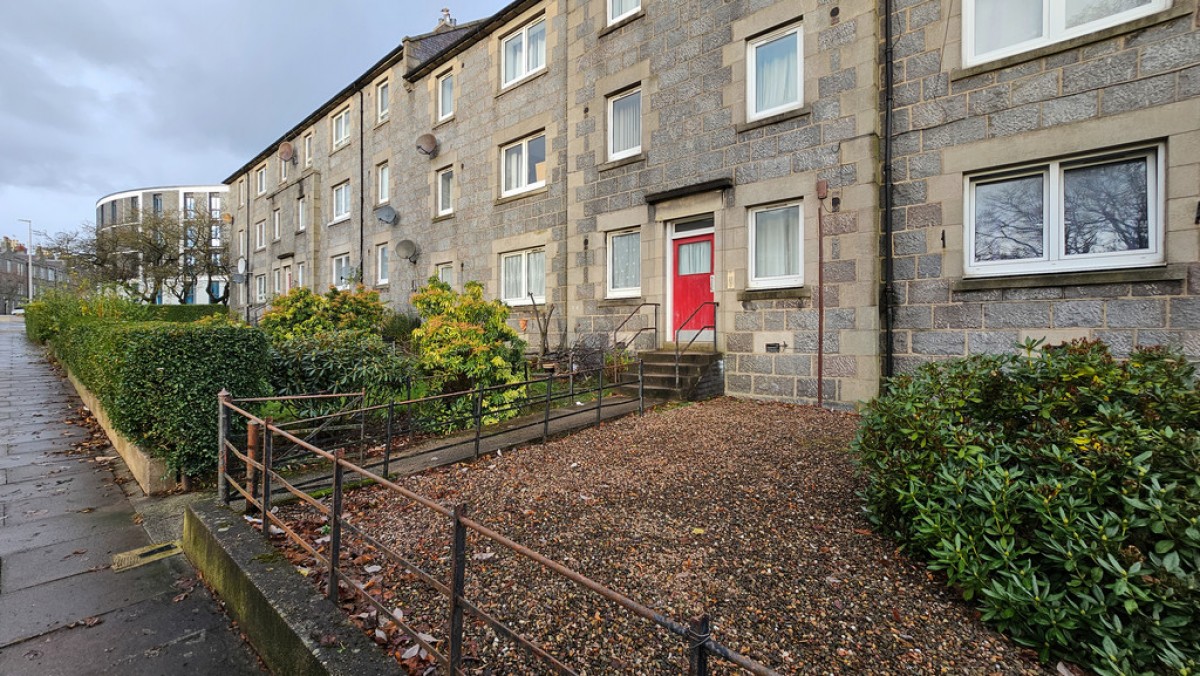 Willowbank Road Flat D, Aberdeen