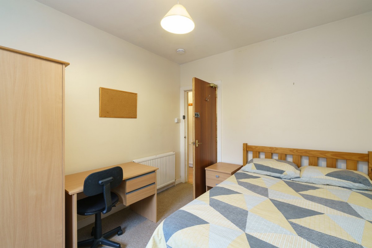 Willowbank Road Flat D, Aberdeen