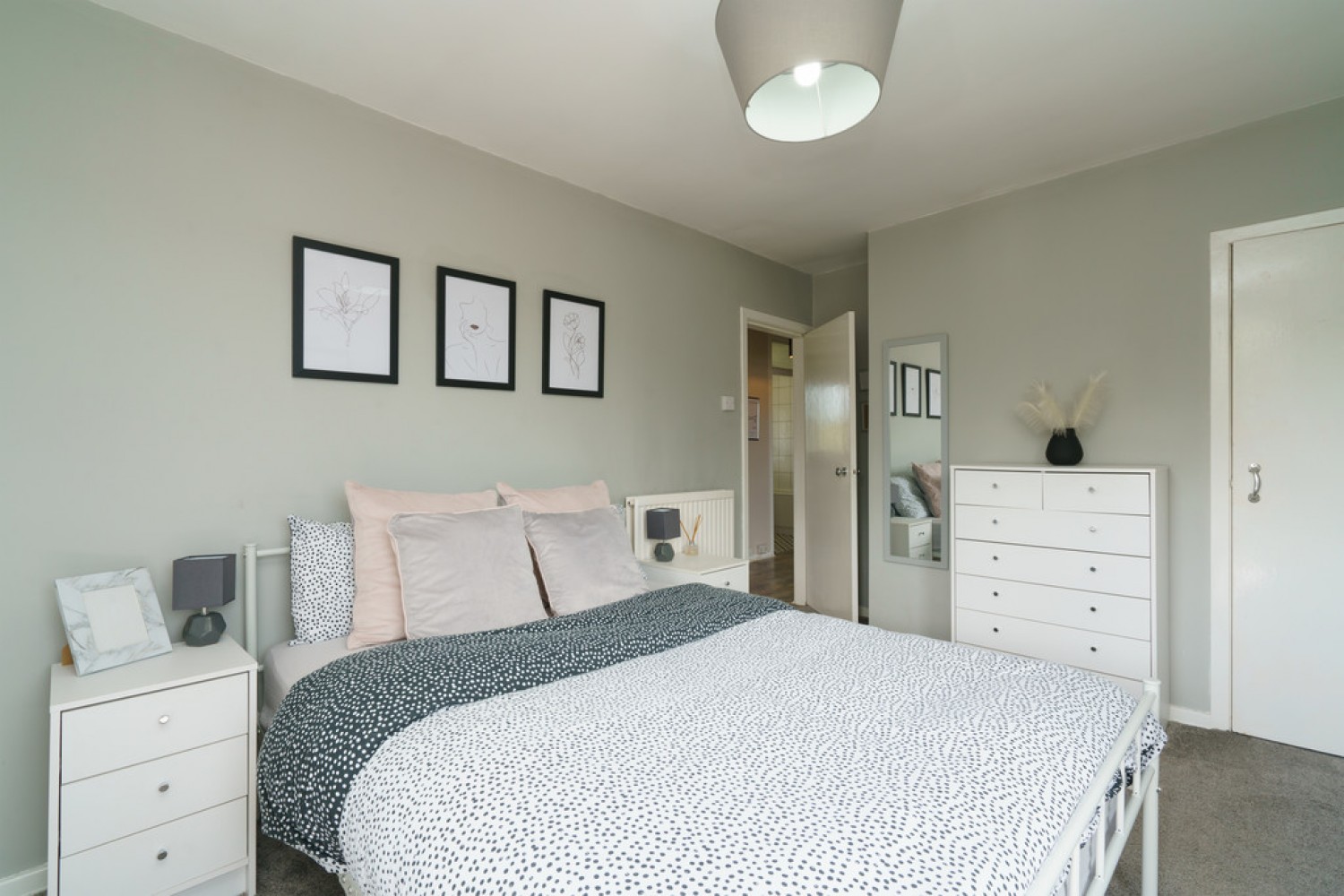 2 bedroom Flat for Letting Caiesdykes Drive, Aberdeen