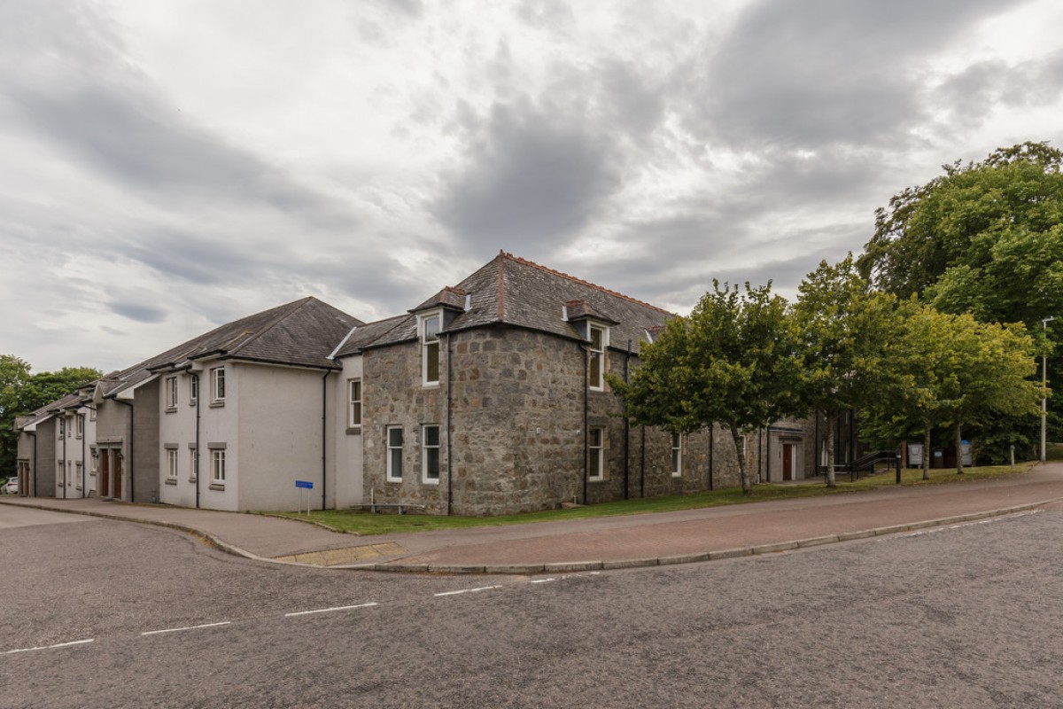 Woodlands Crescent, Cults, Aberdeen