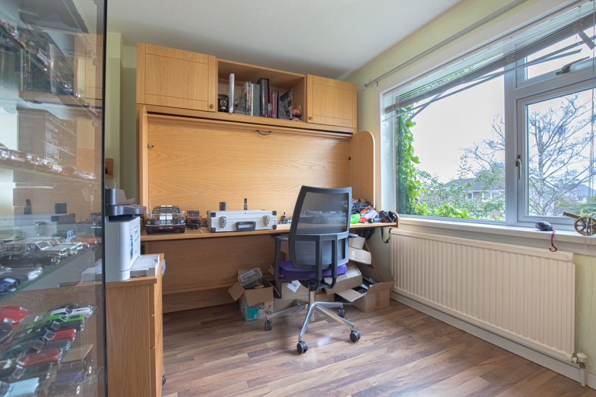 Cairnlee Avenue East, Cults, Aberdeen